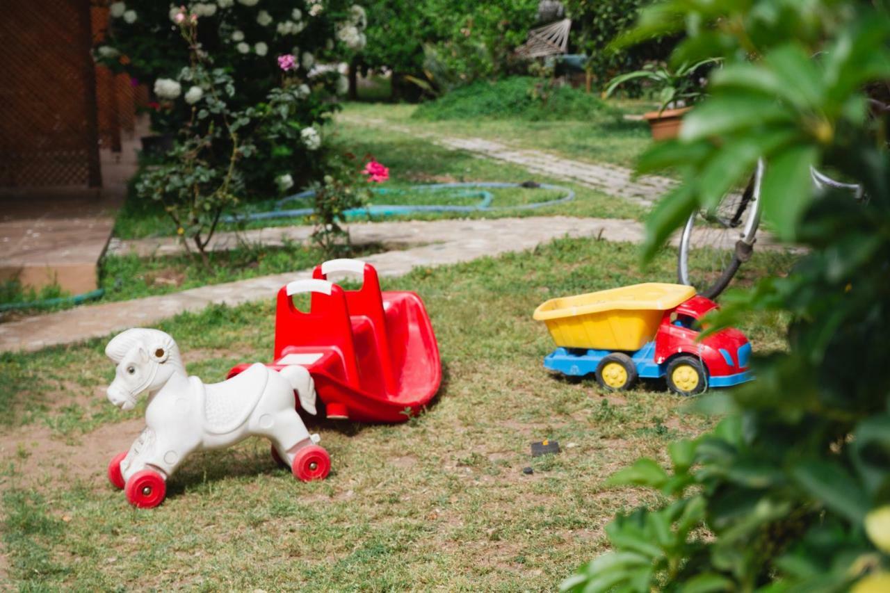 Village Garden Pansiyon Antalia Esterno foto
