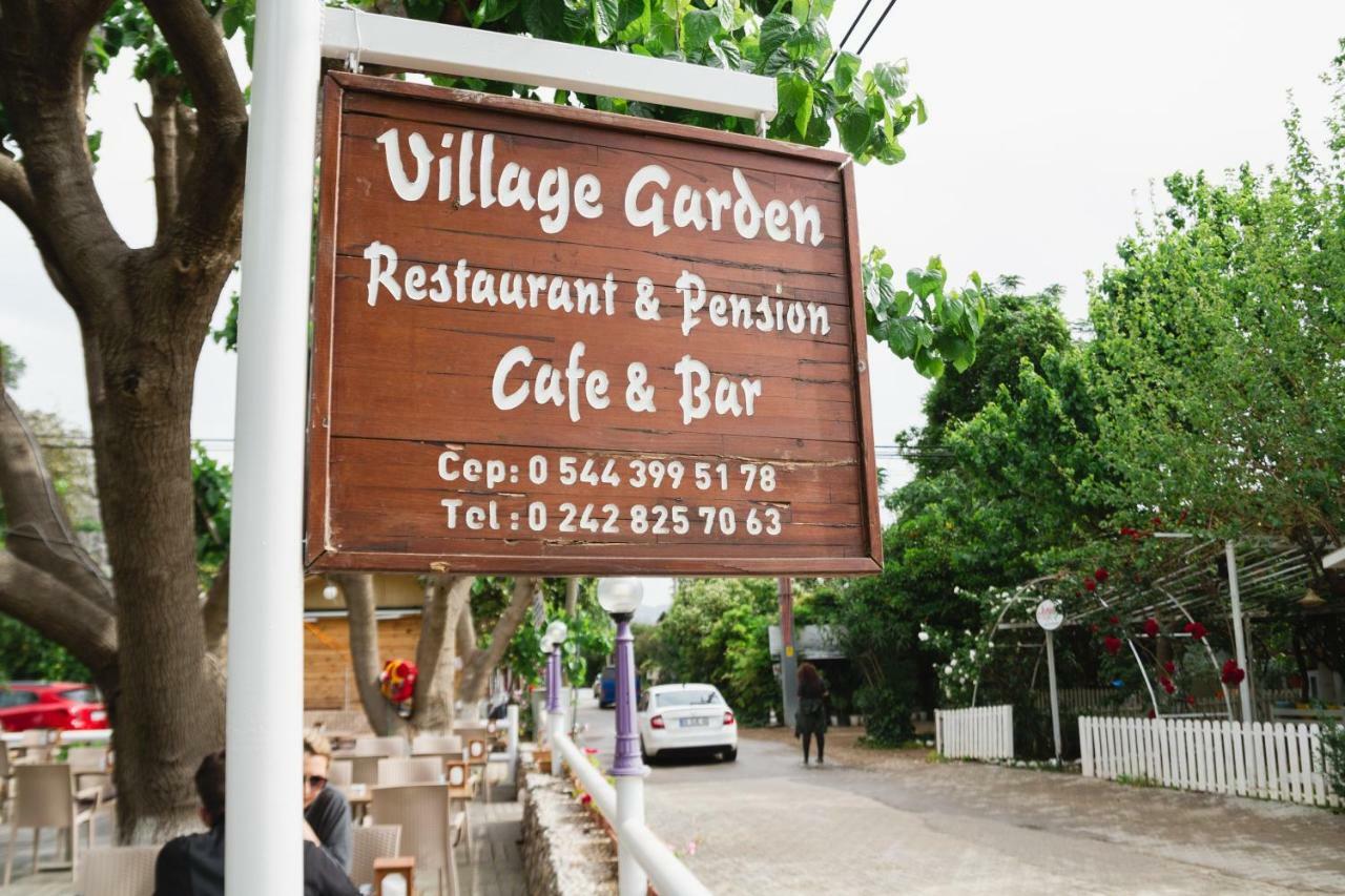 Village Garden Pansiyon Antalia Esterno foto